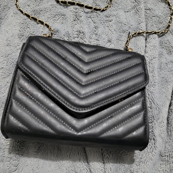 Purses - Picture 5 of 8